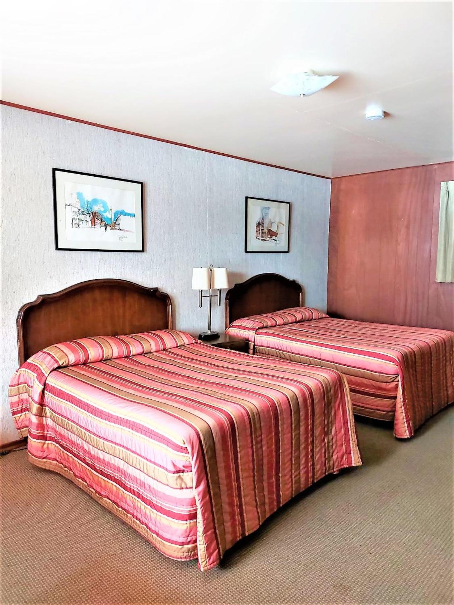 Red Top Motor Inn Iron Bridge Ngoại thất bức ảnh