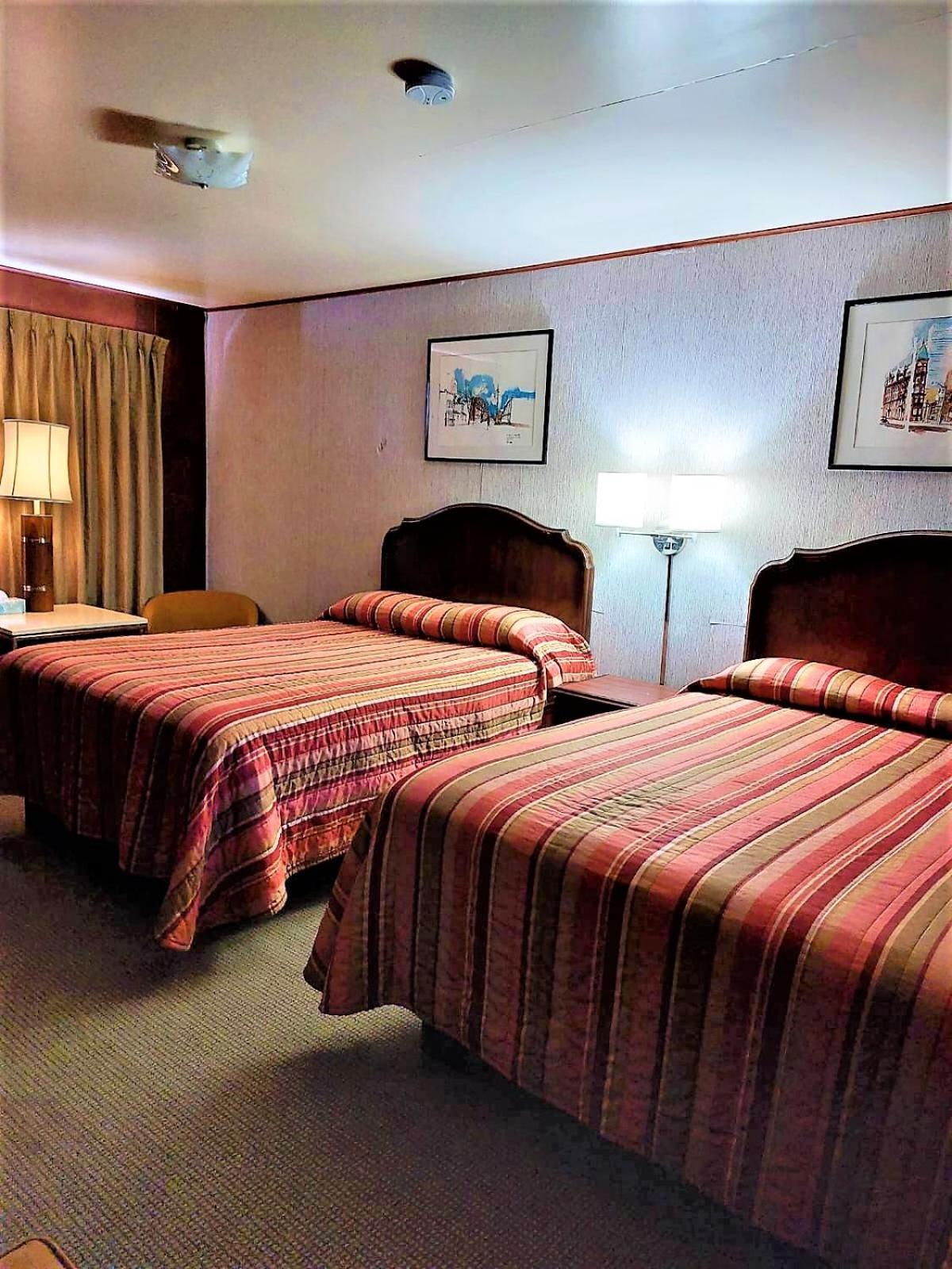Red Top Motor Inn Iron Bridge Ngoại thất bức ảnh