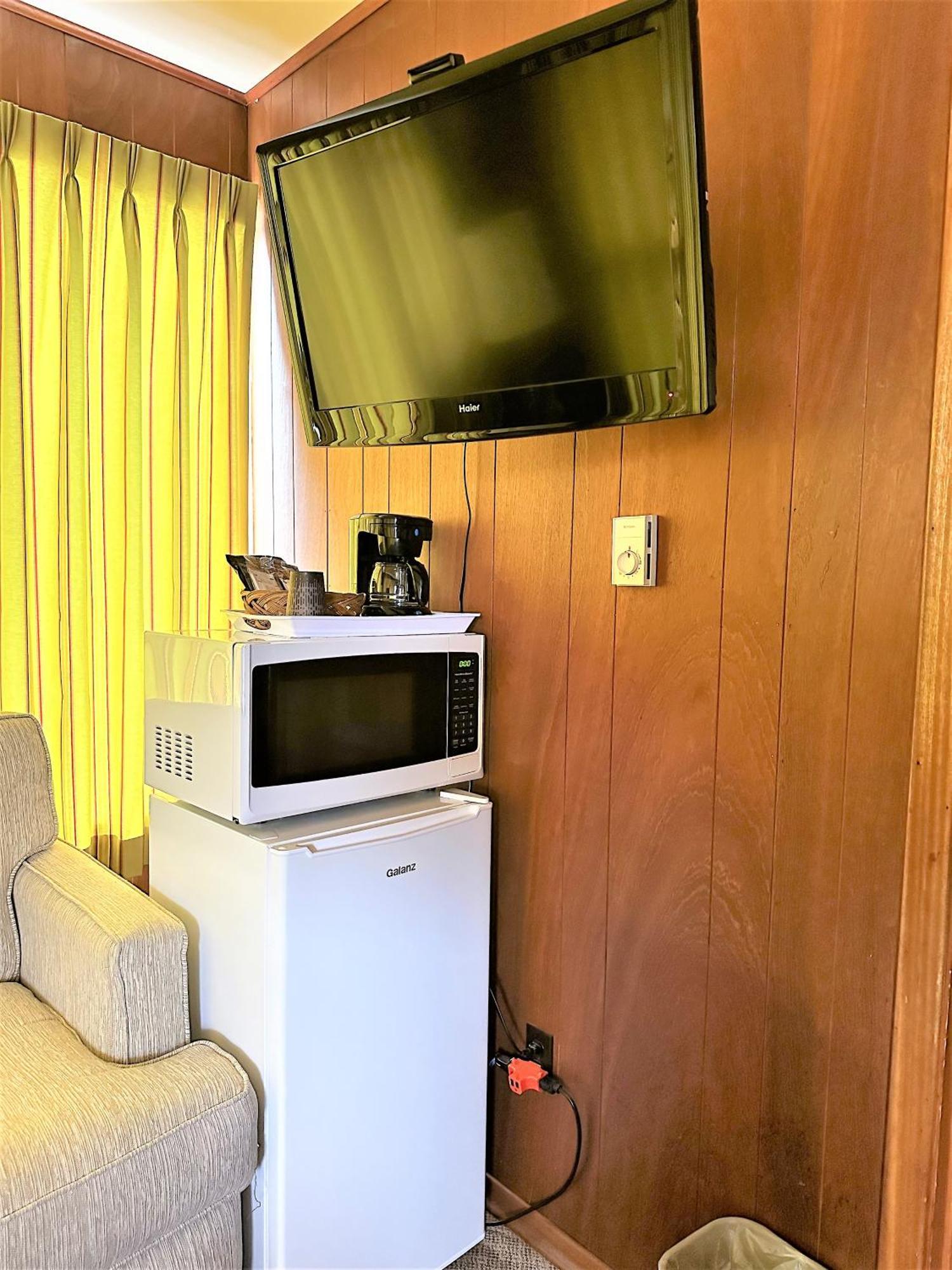 Red Top Motor Inn Iron Bridge Ngoại thất bức ảnh